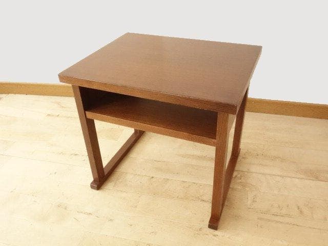 北海道手作り家具　ナラ材　マルチサイドテーブル　 ミニデスク　ソファーの隣に