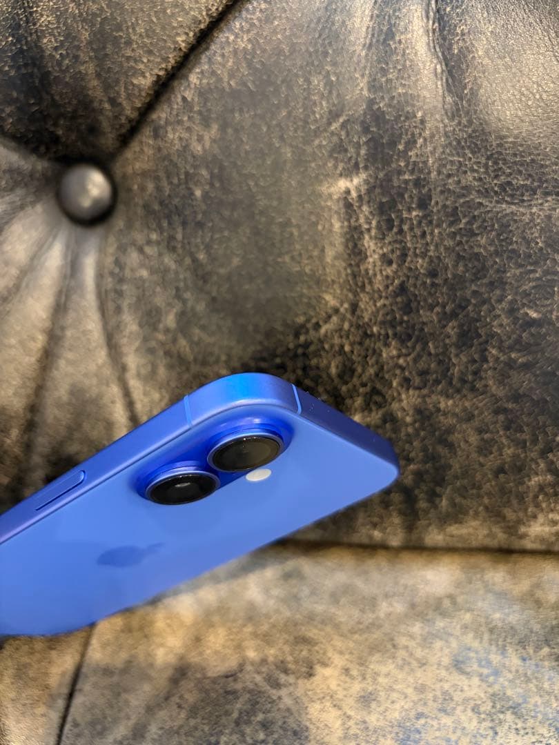 充電100%美品iPhone16 128GBウルトラマリンSIMフリー正規品