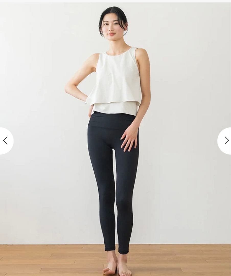 SUKALA カップ付きフレアタンクトップ　Lサイズ