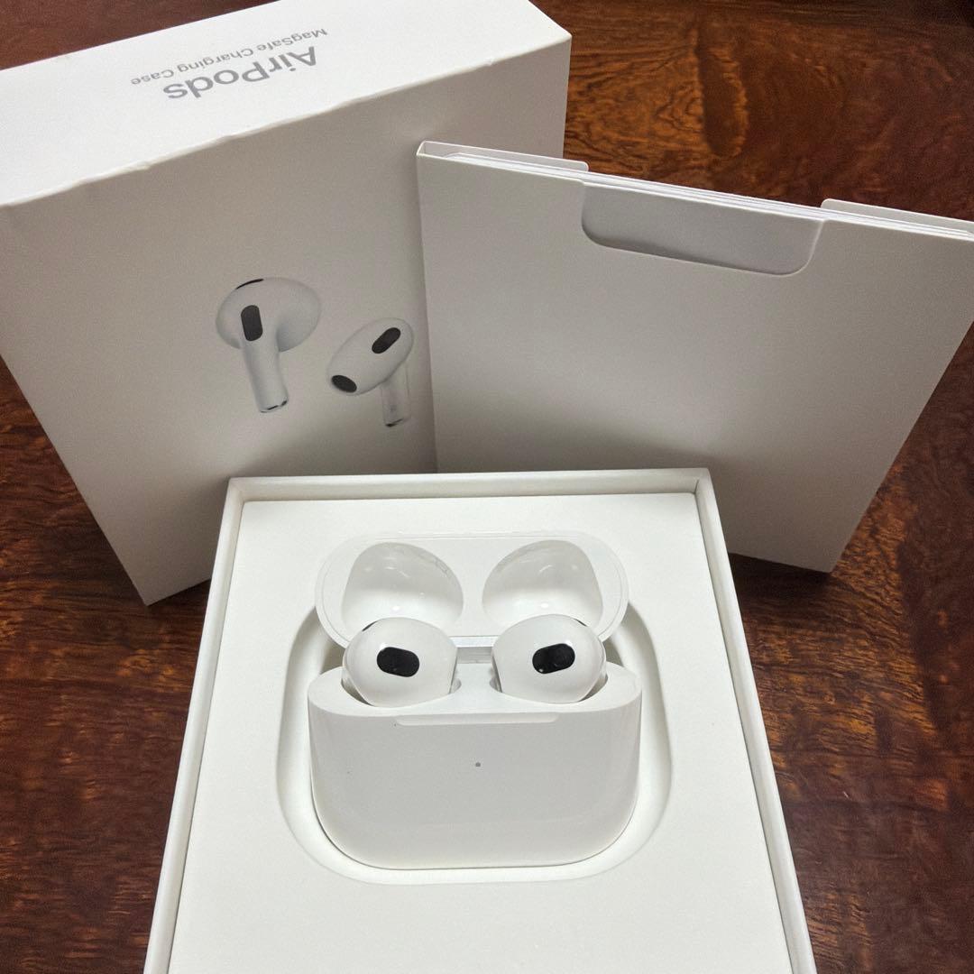 【値下げ】Airpods 第三世代
