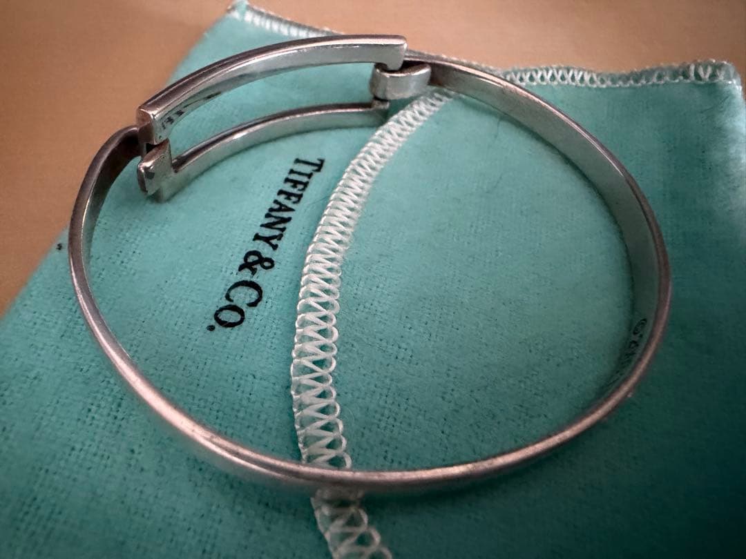 TIFFANY&Co. オープン レクタングル バングル