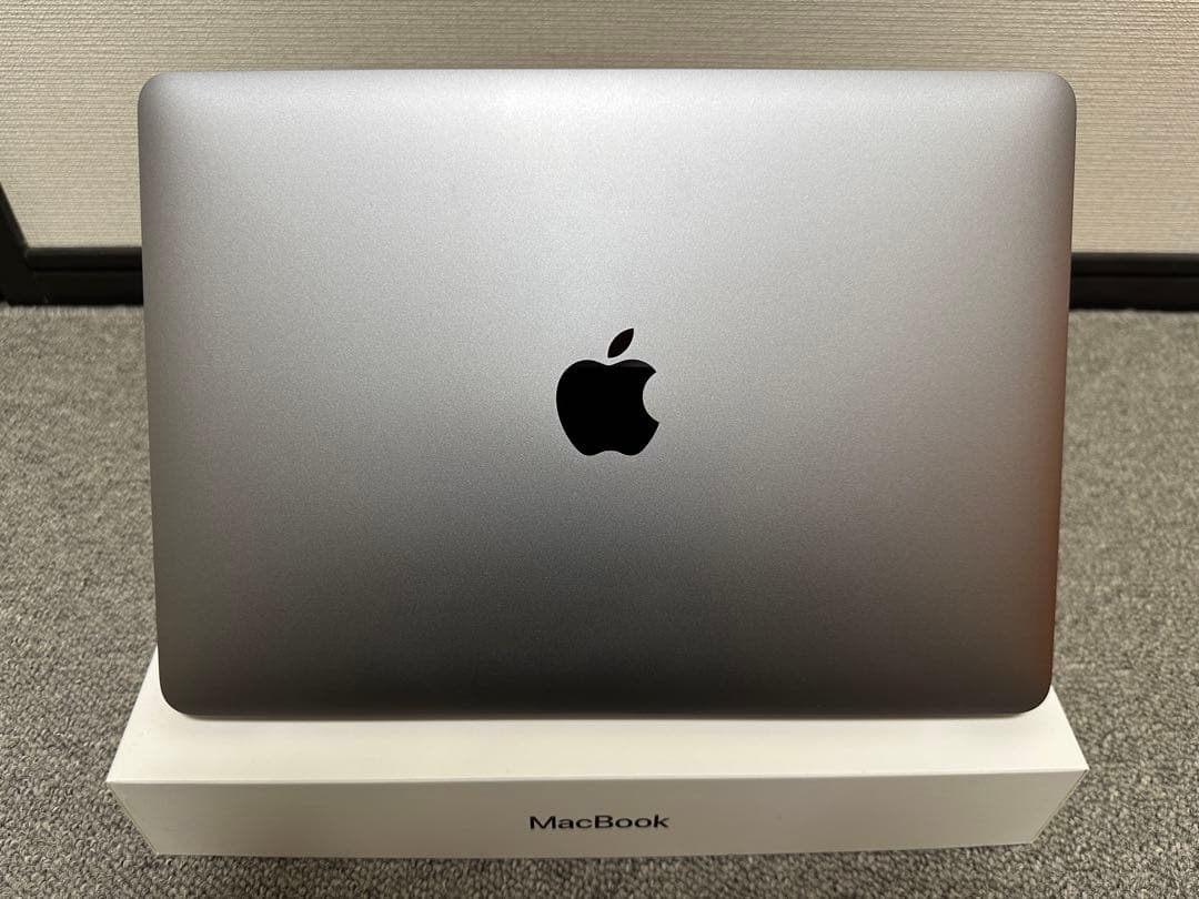 MacBook 12インチ 16GBメモリ/256GB SSD日本語キーボード