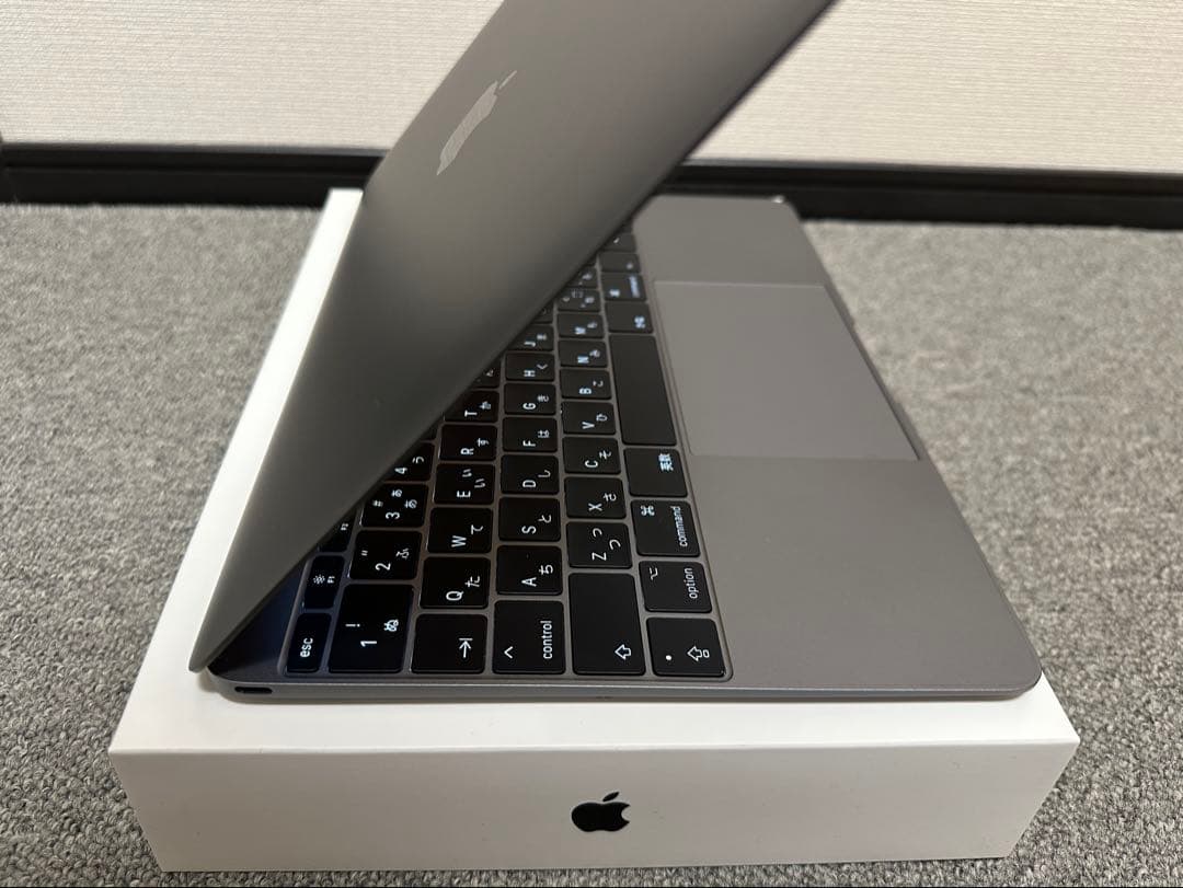 MacBook 12インチ 16GBメモリ/256GB SSD日本語キーボード