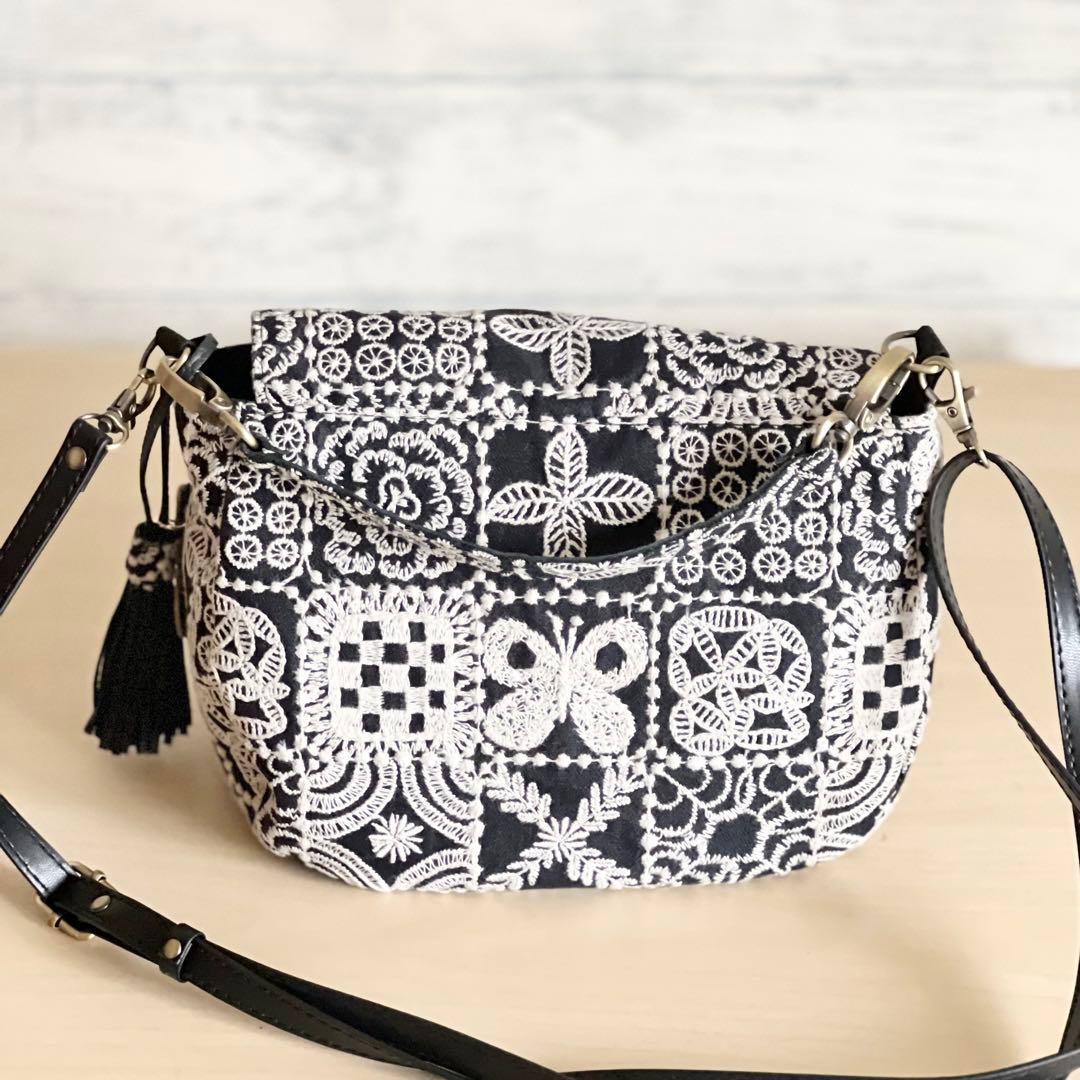 ミナペルホネン コロンとしたショルダーバッグMB510-071