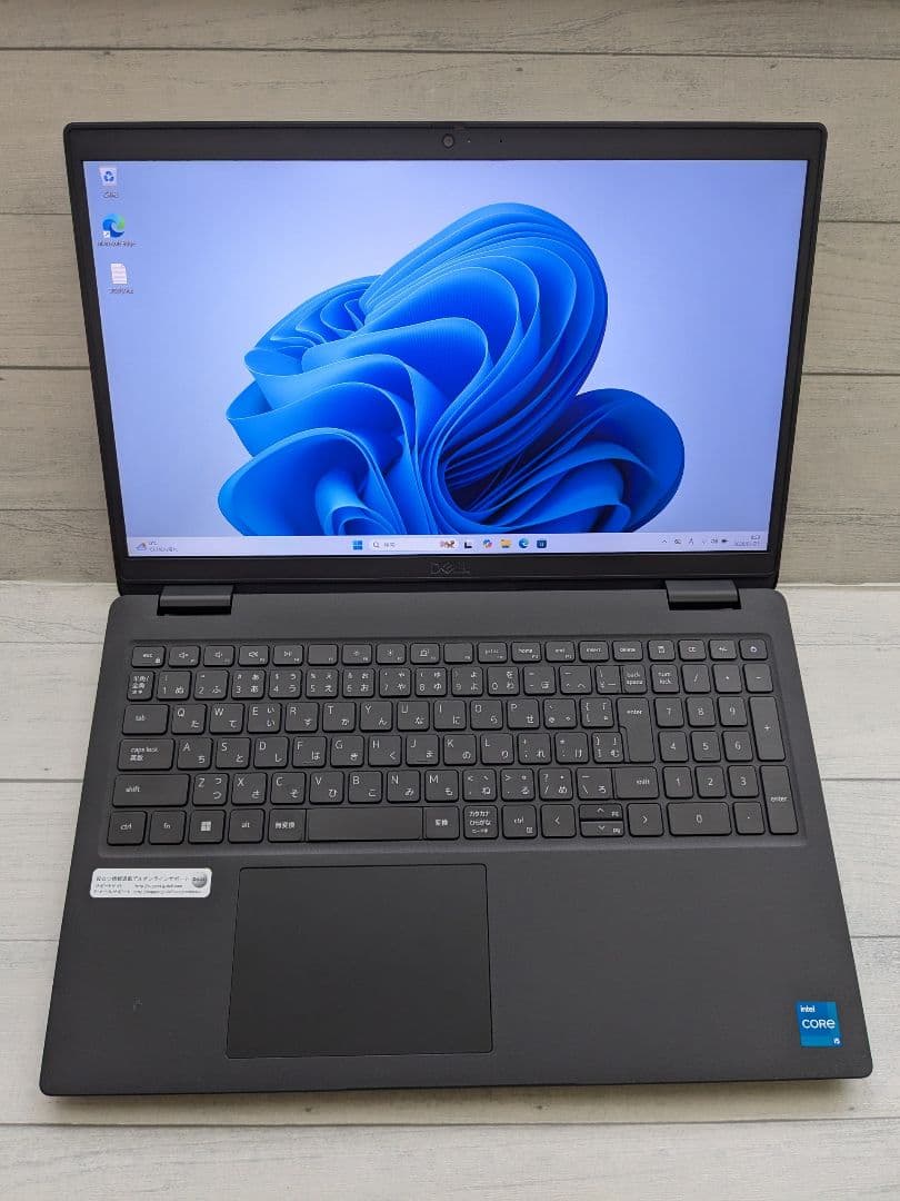 ② DELL Latitude 3520 16GB 256GB Office