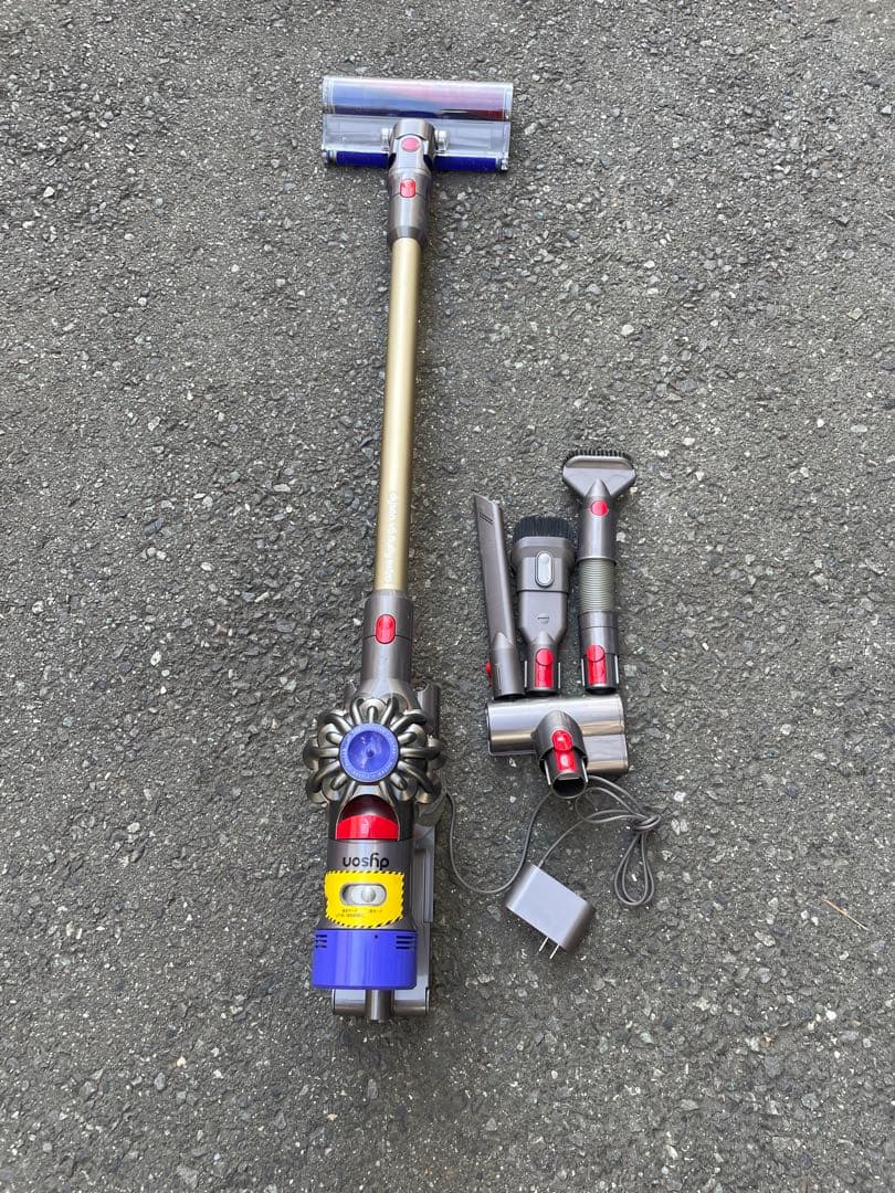 Dyson V8 スティッククリーナー 本体