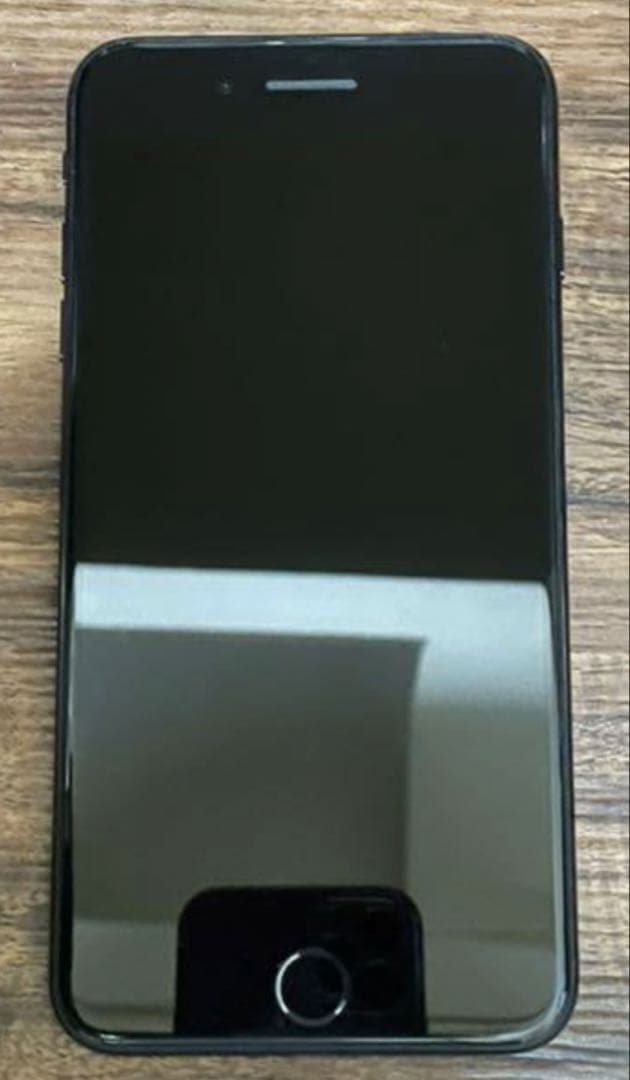 iPhone 7 plus 128gb black SIMフリー