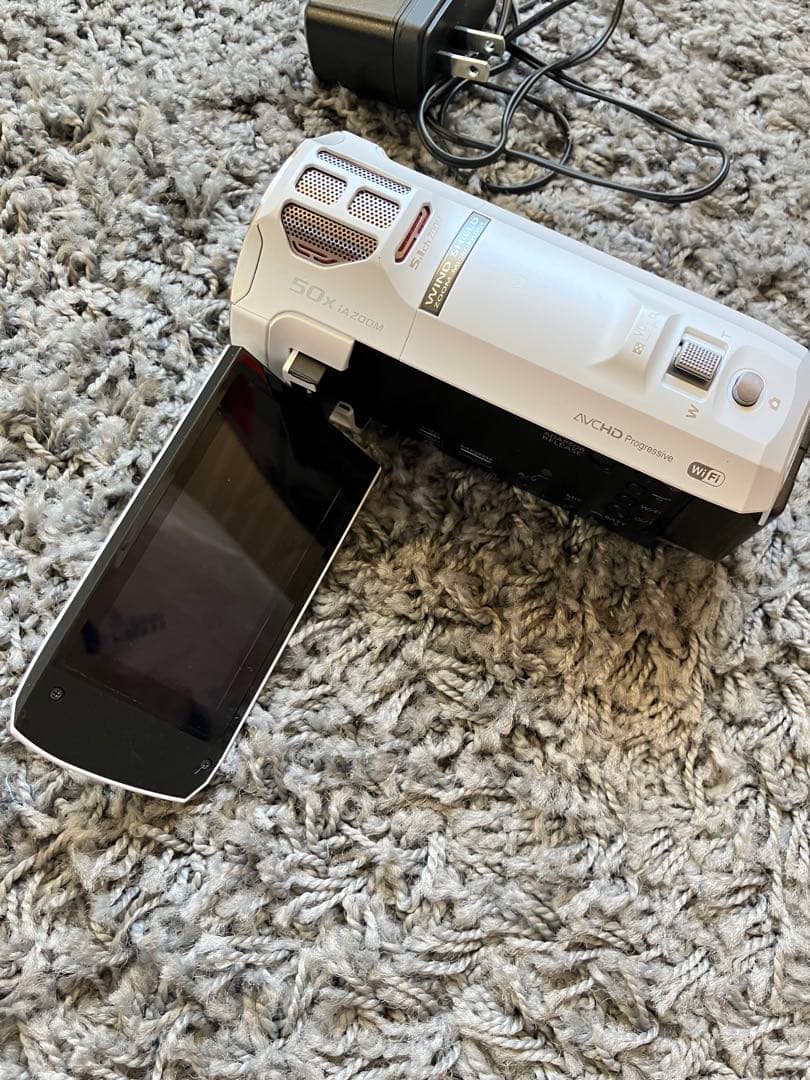 Panasonic HC-V750M ビデオカメラ本体・充電器のみ