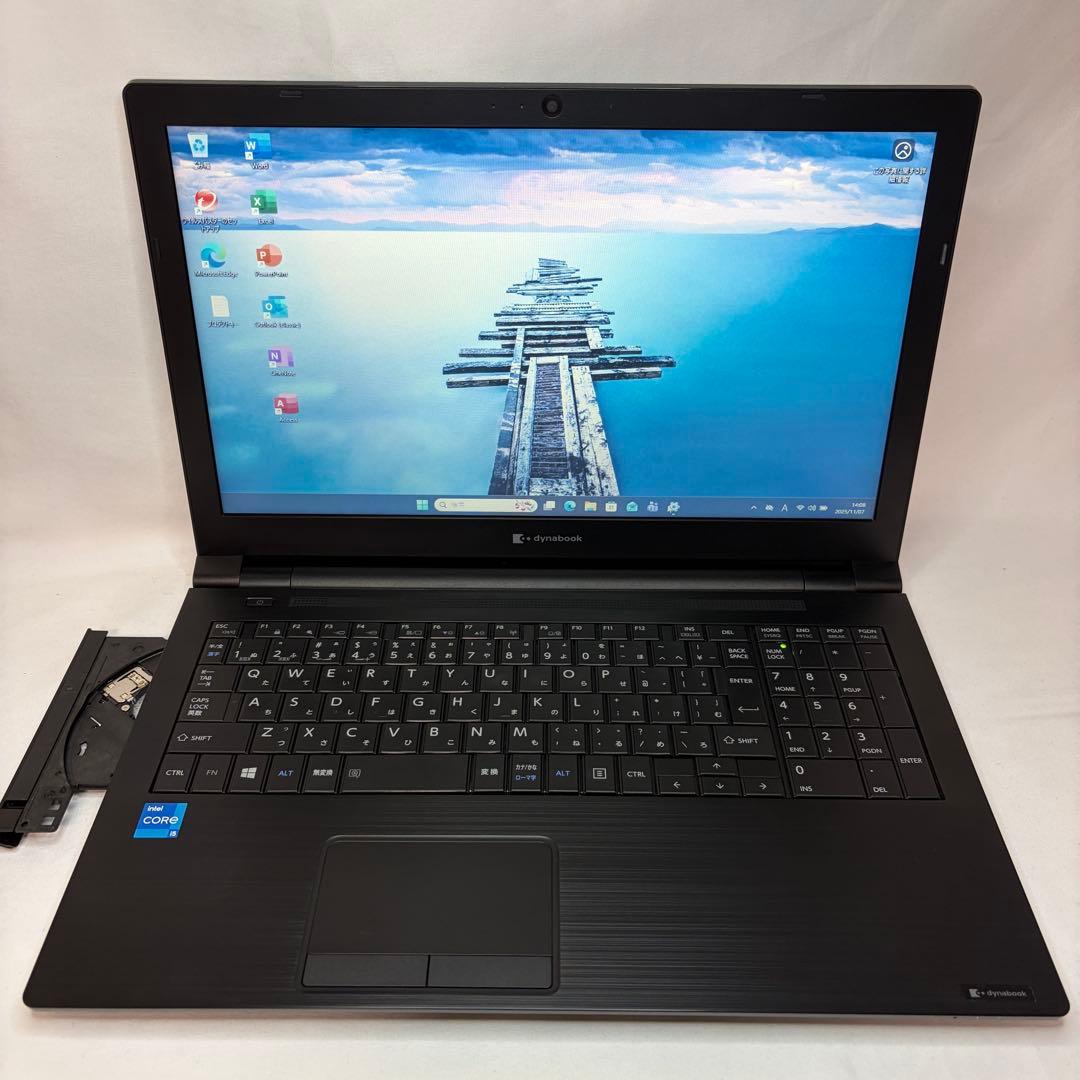 準美品 dynabook B65 第11世代 i5 15.6型 DVD オフィス