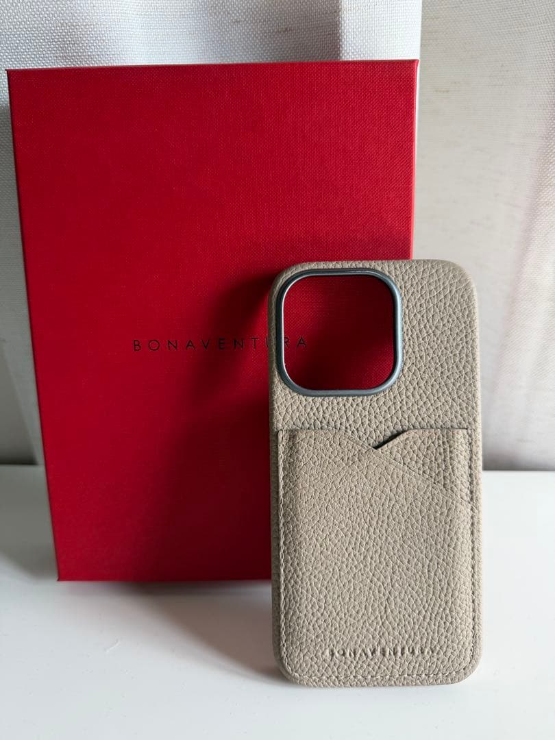 【美品】BONAVENTURA iPhone15proケース ベージュ レザー