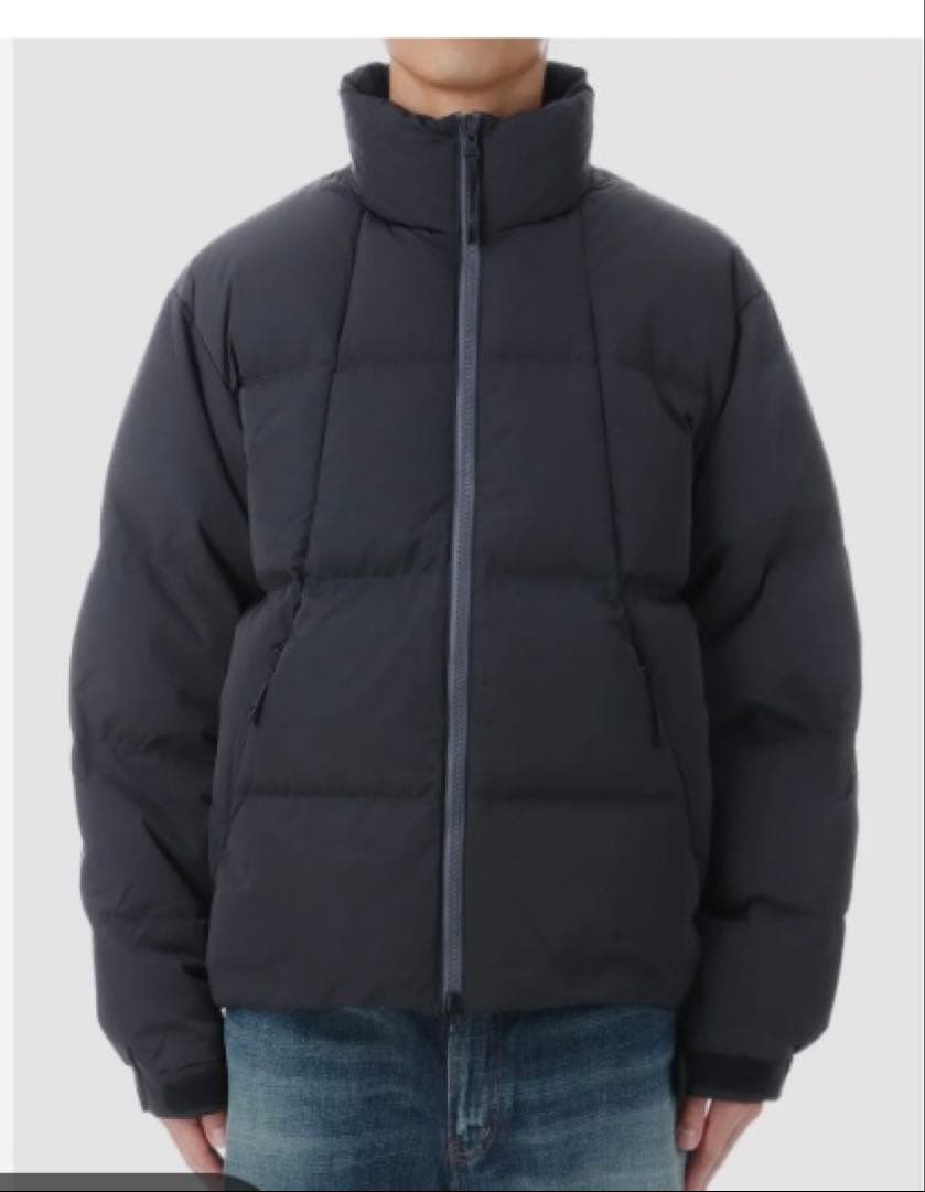 ゴールドウインスタンドカラーライトダウンジャケット