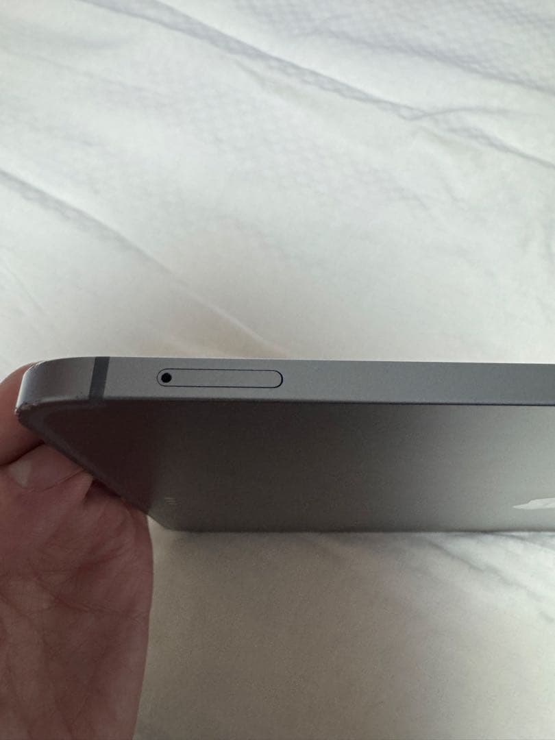 iPad Pro １１インチ第４世代セルラーモデル