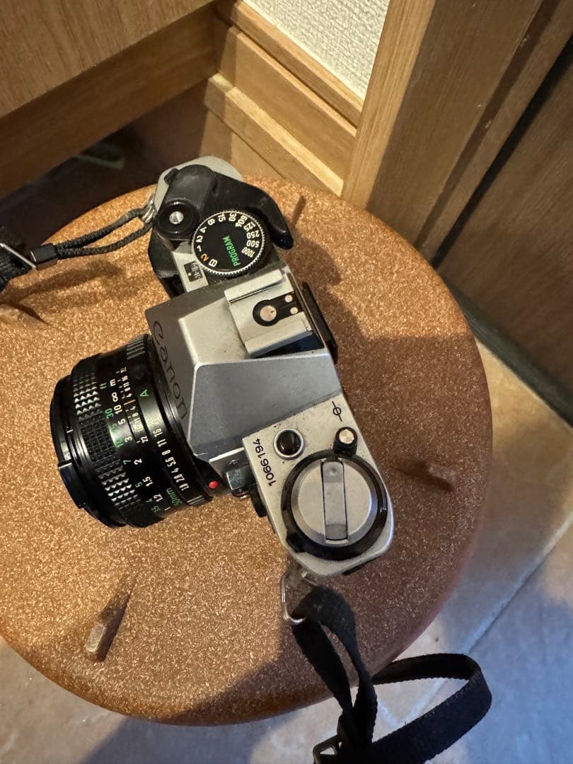 一眼レフカメラ　Canon AE-1 シルバー