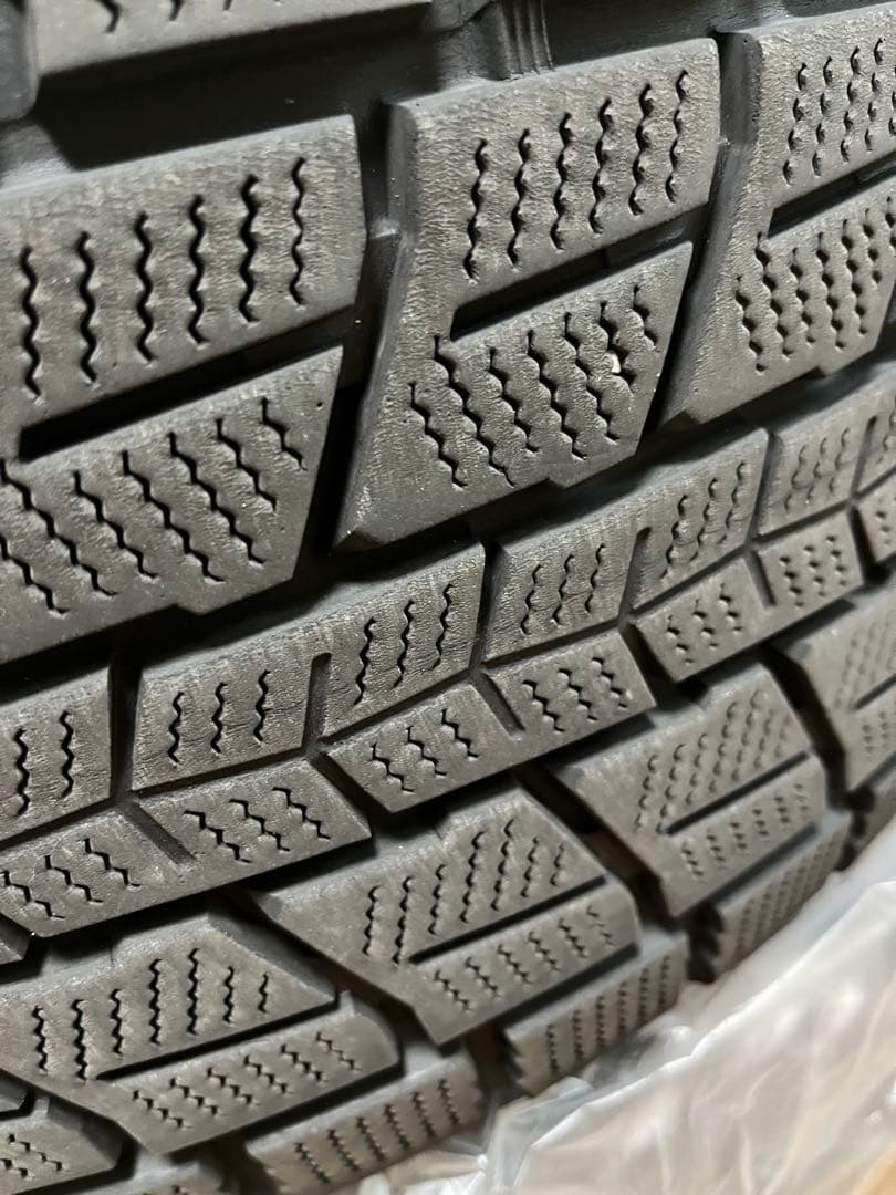 最終値下げ、21インチレクサス LX 純正 275/50R21 スタッドレス