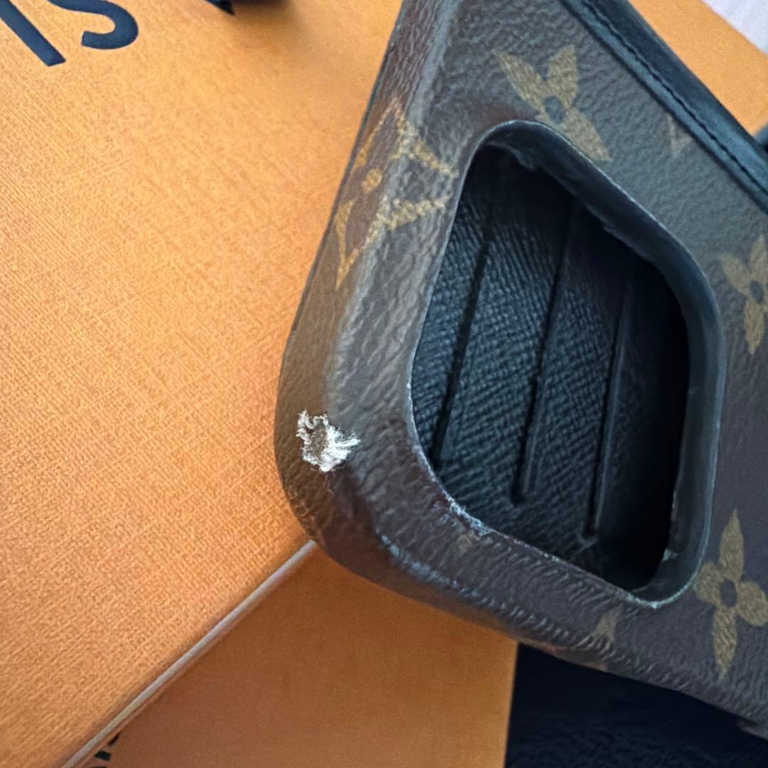 ルイヴィトン iPhone15 Pro ケース 手帳型 モノグラム 箱あり正規品