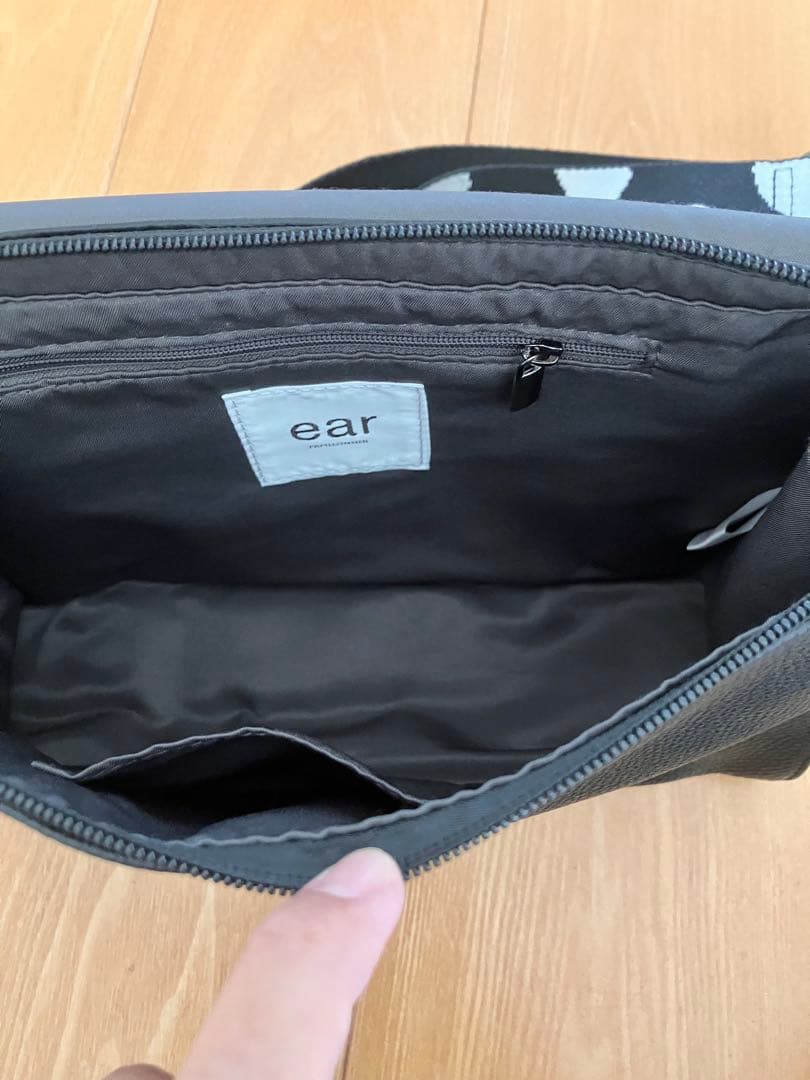 ear PAPILLONNER 柄ワイドテープショルダーバッグ