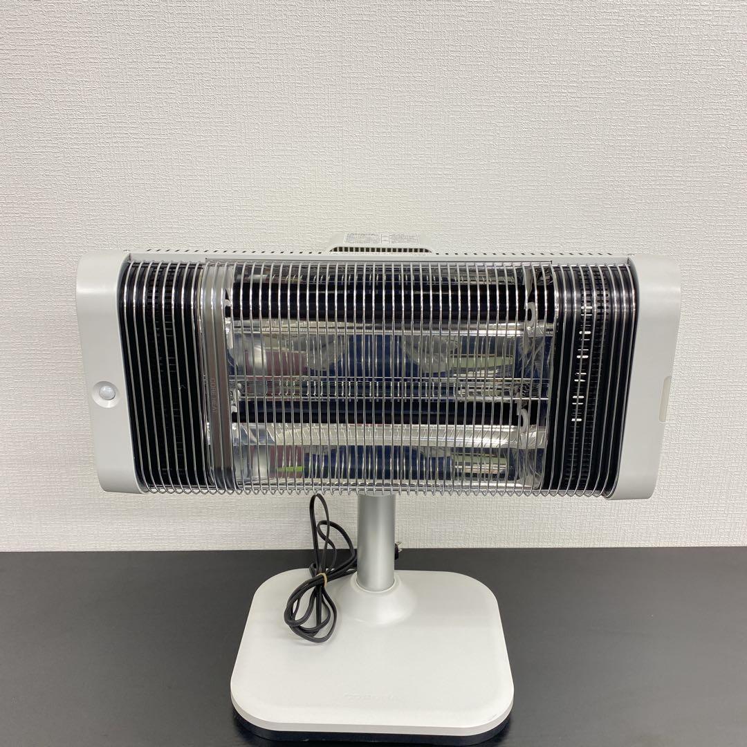 送料込み＊CORONA 遠赤外線ストーブ 2021年製＊0120-4