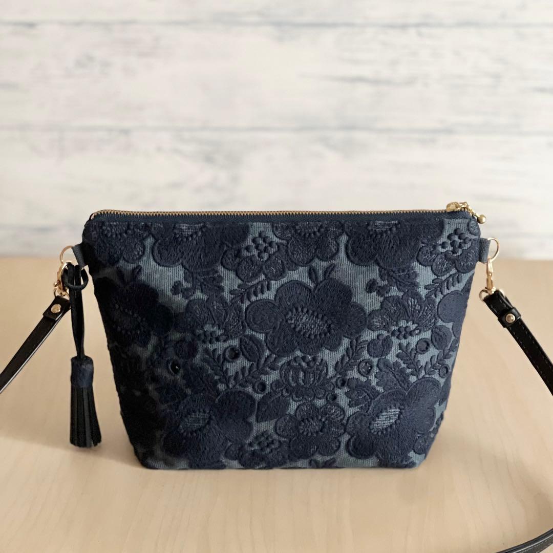 ミナペルホネン smile flowerショルダーバッグMB509-101