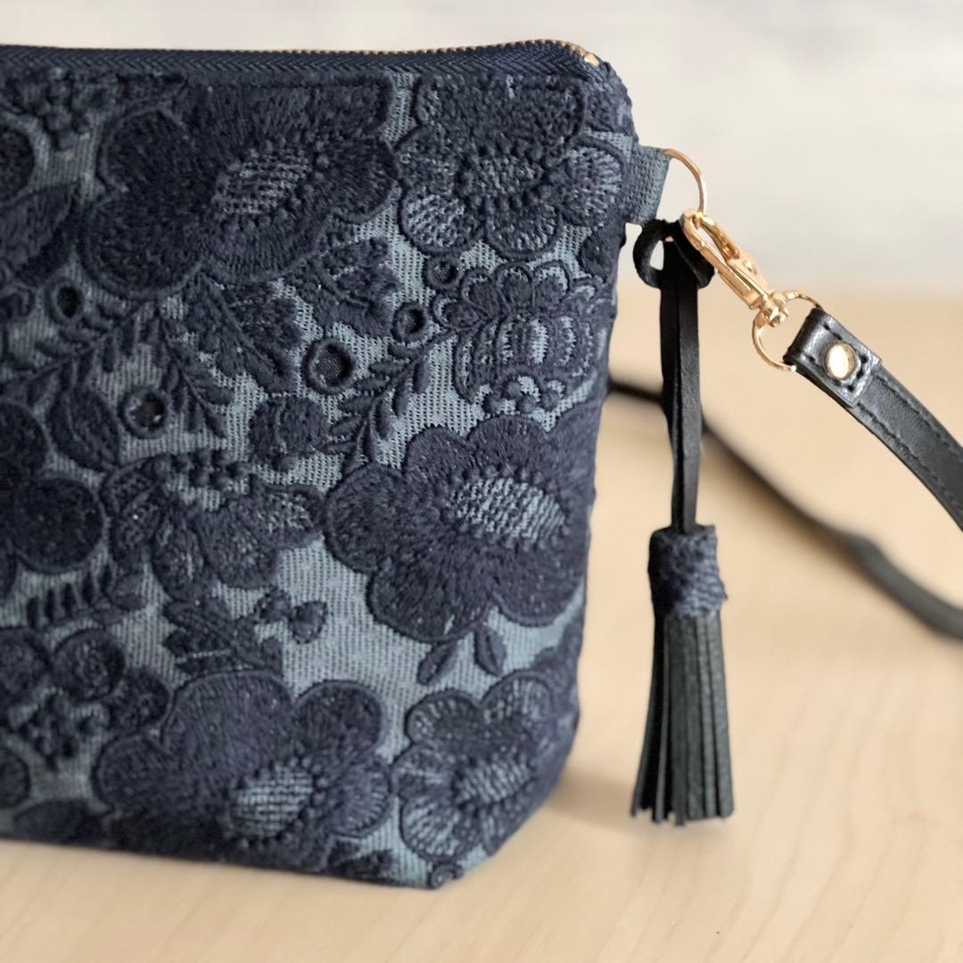 ミナペルホネン smile flowerショルダーバッグMB509-101