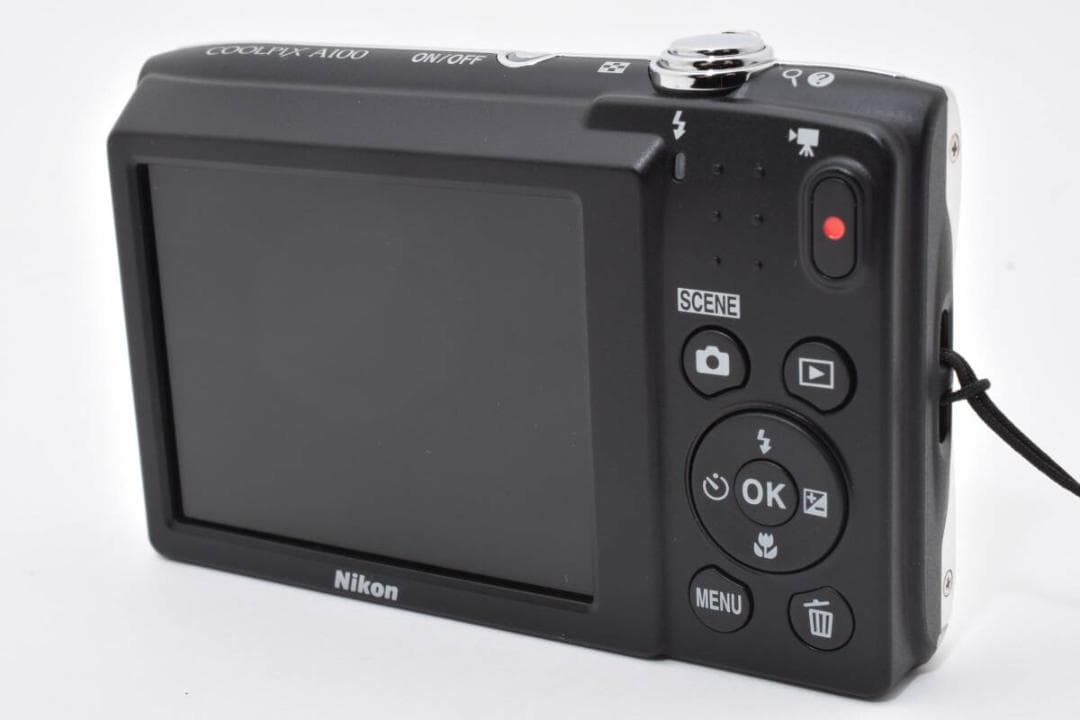 美品 ニコン　Nikon COOLPIX A100 シルバー ＃A284