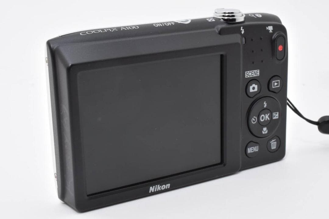 美品 ニコン　Nikon COOLPIX A100 シルバー ＃A284