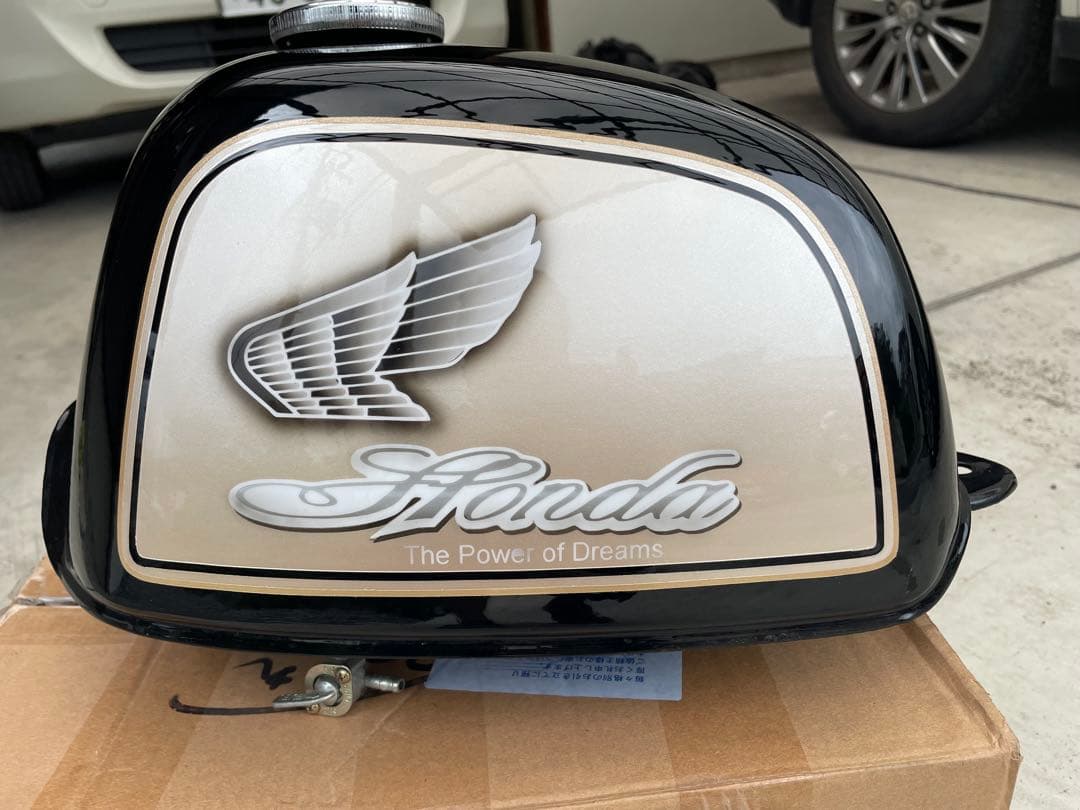 ゴリラ　タンク