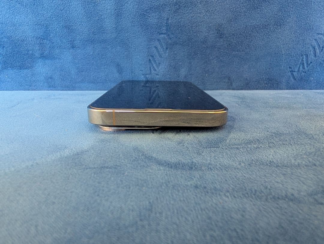 Apple iPhone13pro ゴールド　256GB モデル:A2636