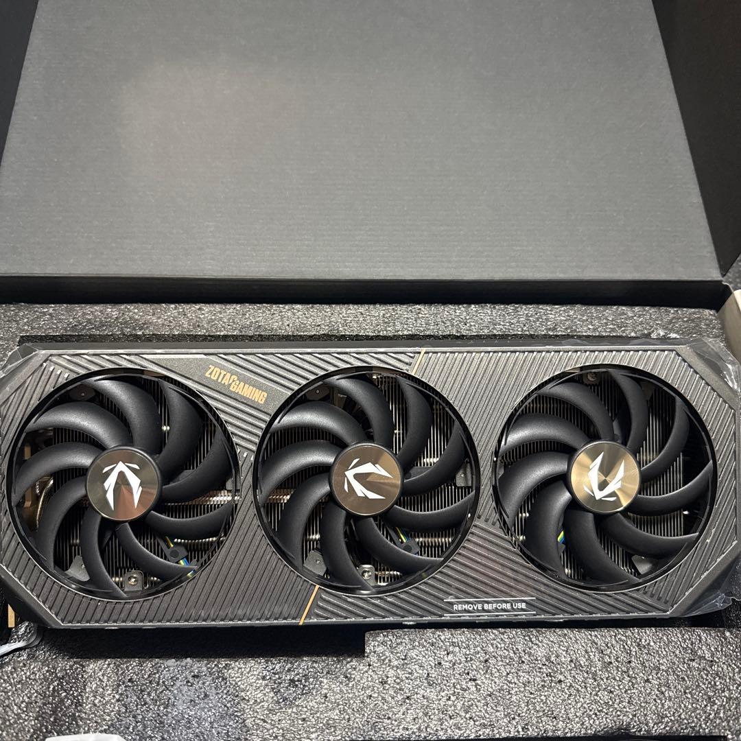 ZOTAC GeForce RTX 5090 のシンクのみ 基板（PCB）なし