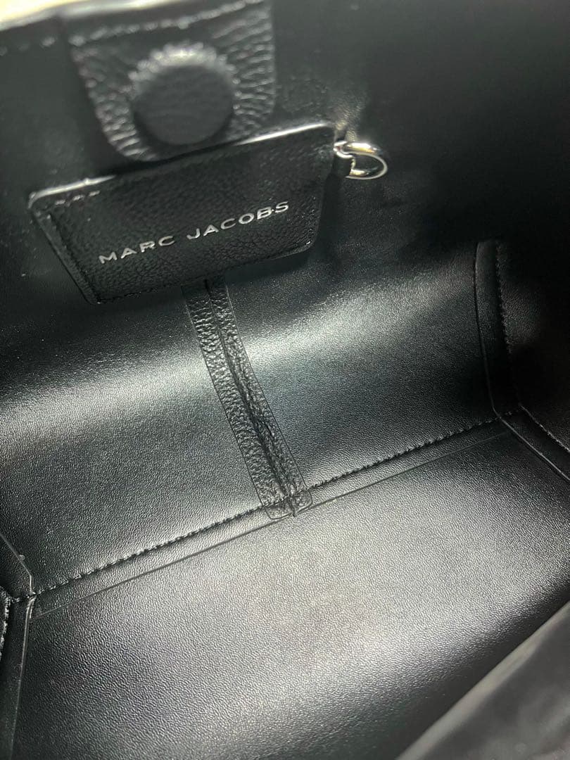【新品】MARC JACOBS ザ サックバッグ ミニ ブラック ポーチ付き