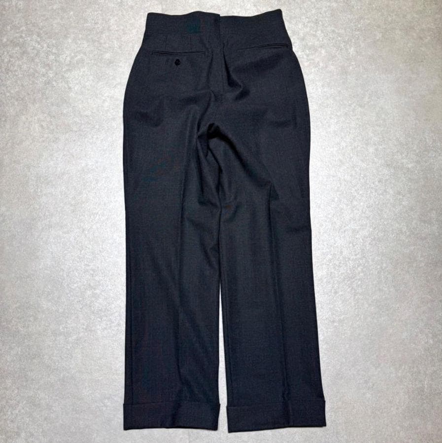 ユニバーサルランゲージ ×カノニコ グレー ダブルブレスト スーツ