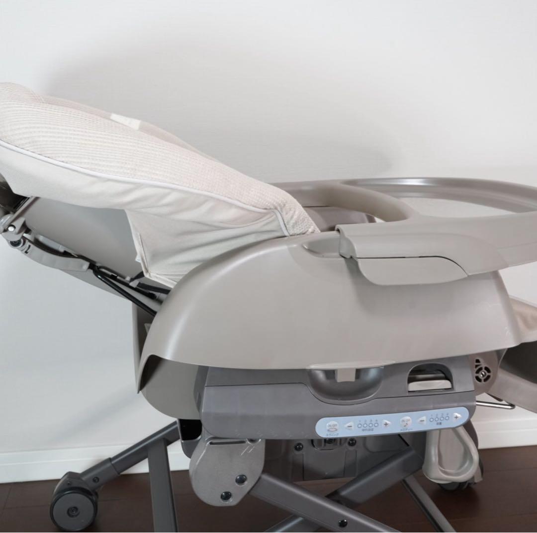 【美品】Combi ネムリラ tete a tete オートスイング バースデイ