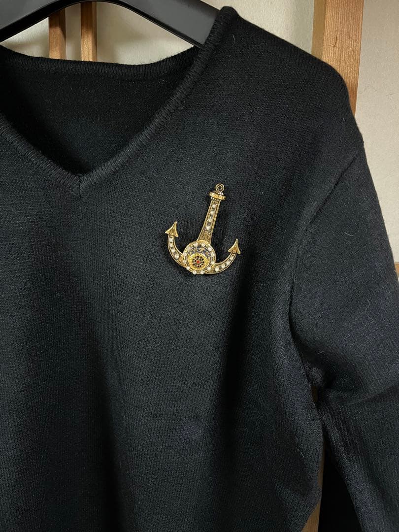 CHANEL シャネルのイカリモチーフブローチ