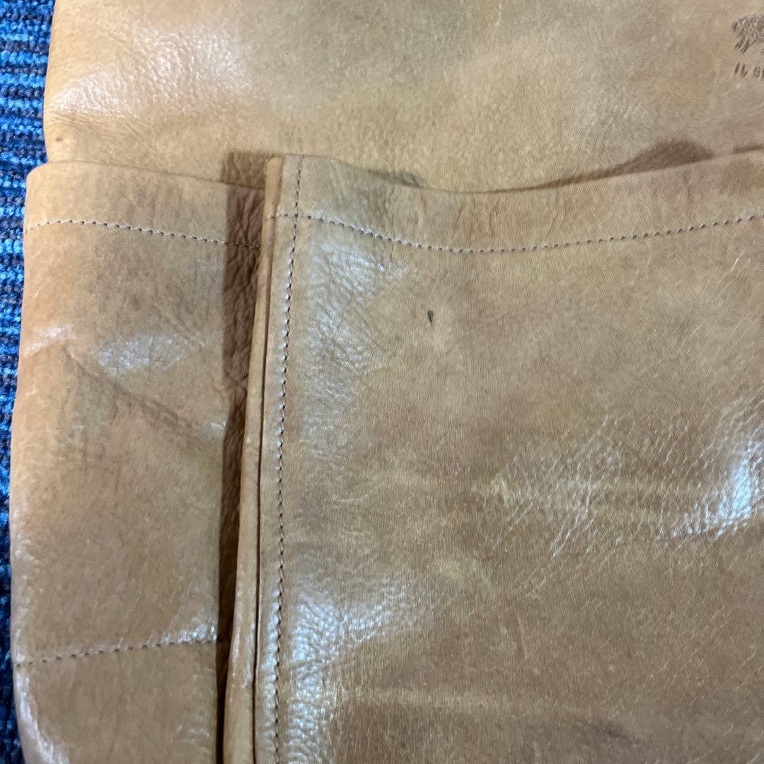 IL BISONTE ベージュレザー バッグ