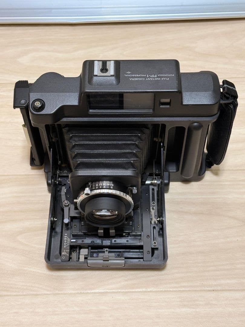 FUJI インスタントカメラ 1:5.6 f=105mm FP-1