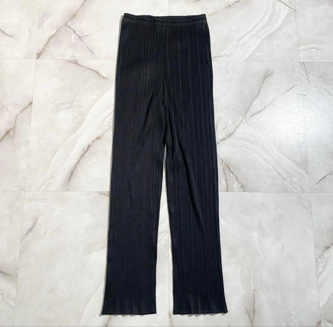 美品 プリーツプリーズ プリーツパンツ ストレート ブラック 3