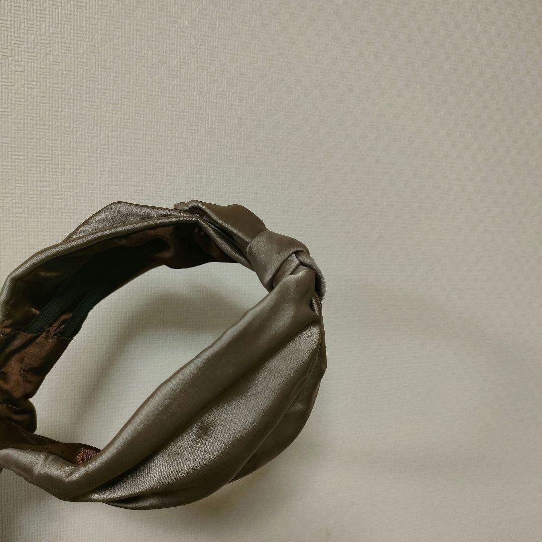 ラ·マジョリーナ　LA MAJORINA　ベージュサテン