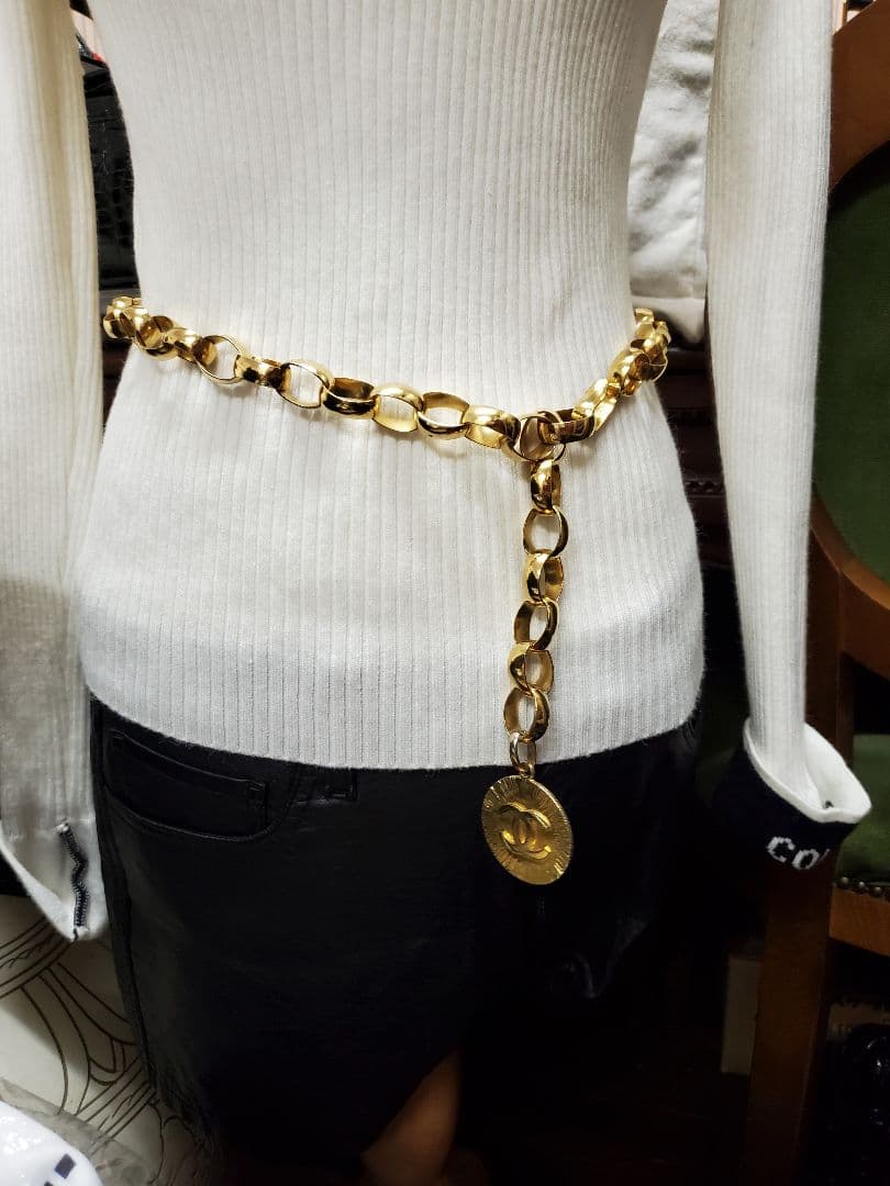 CHANEL シャネルゴールドチェーンベルト