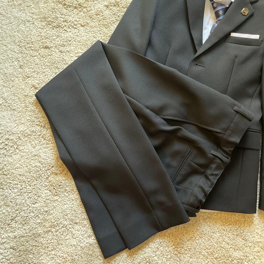 waltz by BEAMS DESIGN 黒スーツ