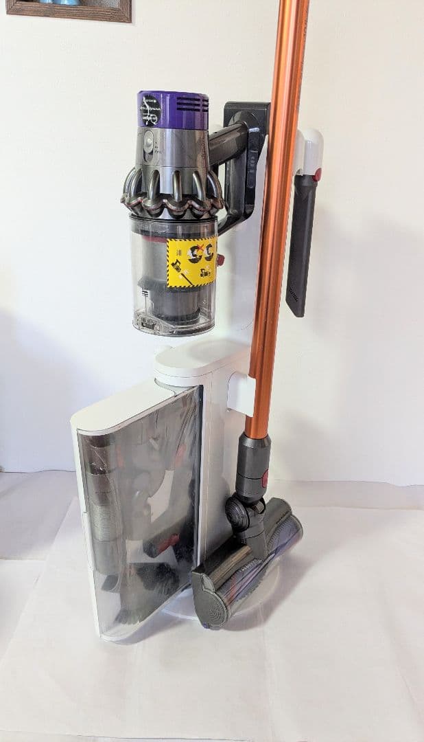 【60分稼働】ダイソン掃除機V10 スタンド(フロアドック)付き　⑪