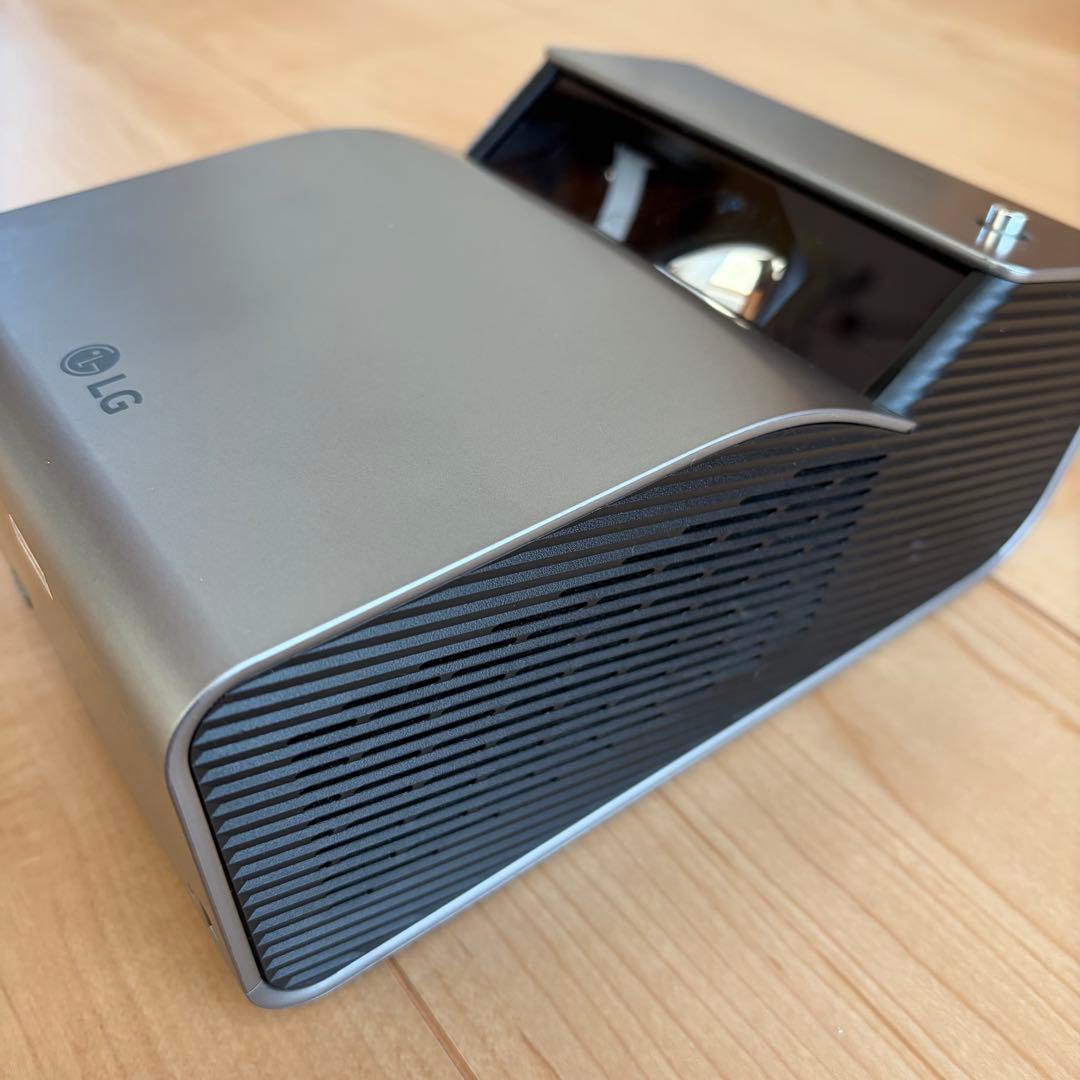 LGプロジェクター PH450UG 超短焦点 バッテリー内蔵
