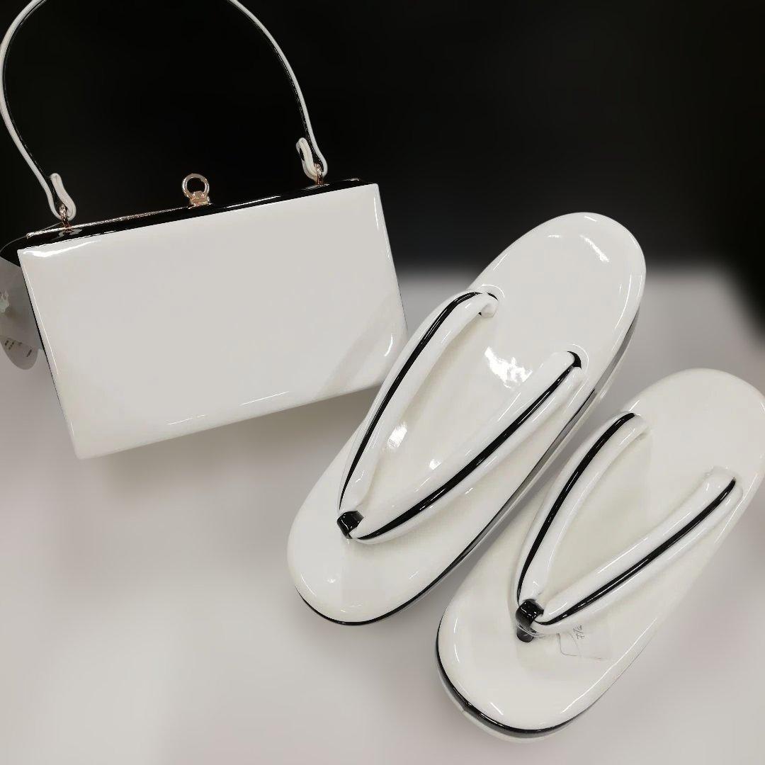 新品未使用☆　振袖用成人式 卒業式 　草履バッグセット　白黒　フリーサイズ45