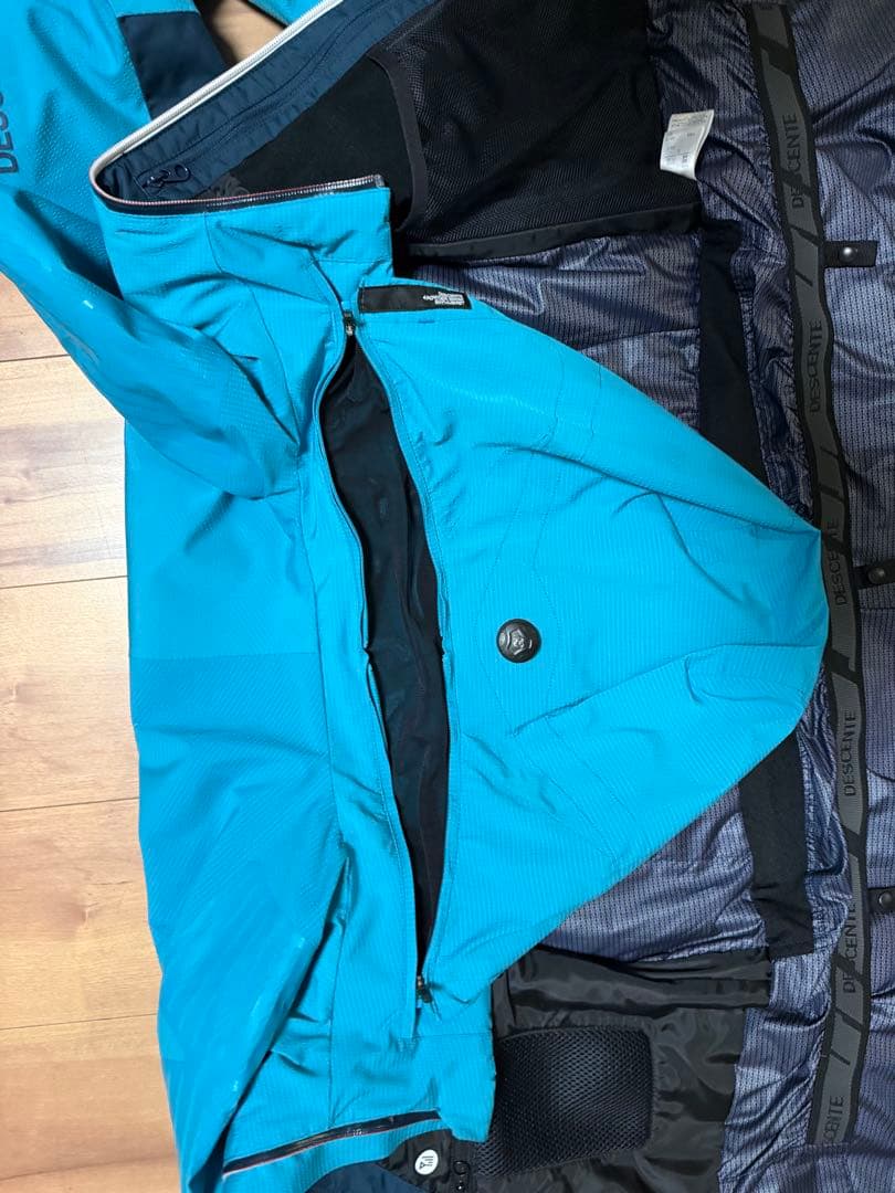 S*l様 スキーウェア　デサント