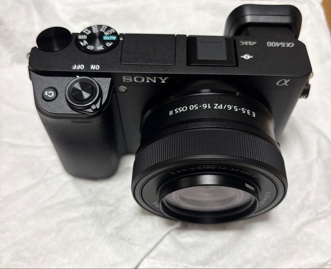 α6400 ダブルズームレンズキット[ILCE-6400X B] 極美品