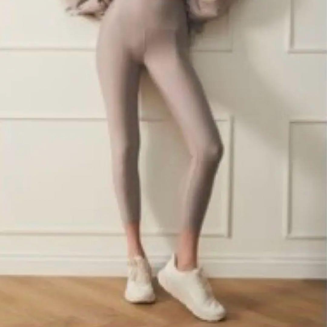 alo レギンス トープ xs