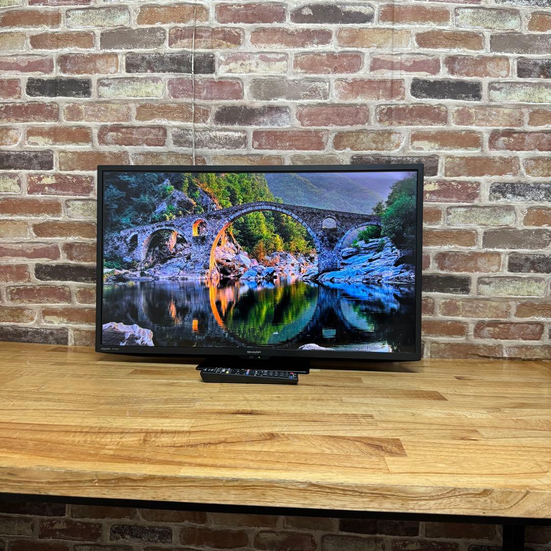 2022年製！ シャープ 32V型 液晶テレビ AQUOS 2T-C32DE