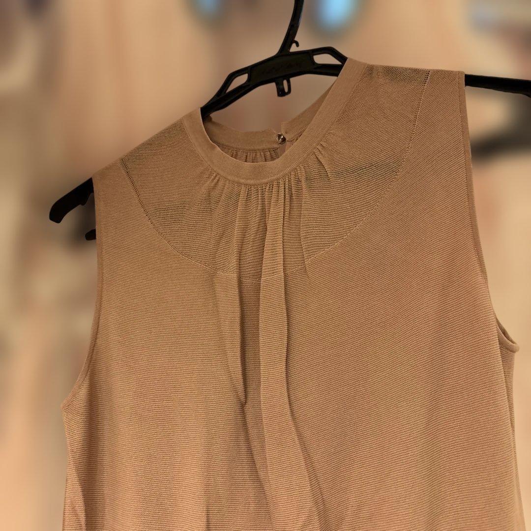 ノースリーブひざ丈ワンピース ピンク