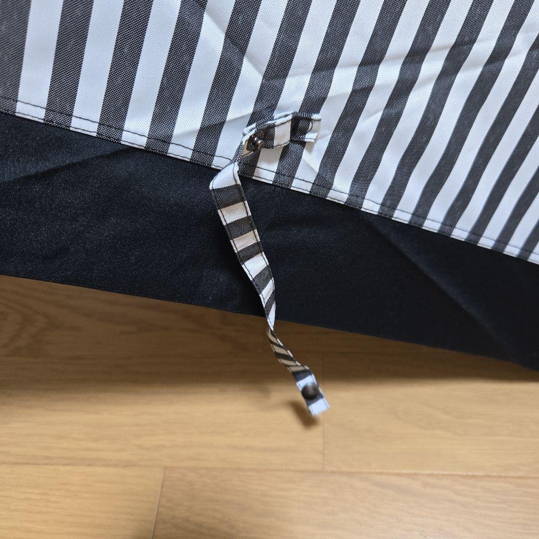 【未使用】サンバリア100　折りたたみ日傘 3段折 / コンビ白黒ストライプ