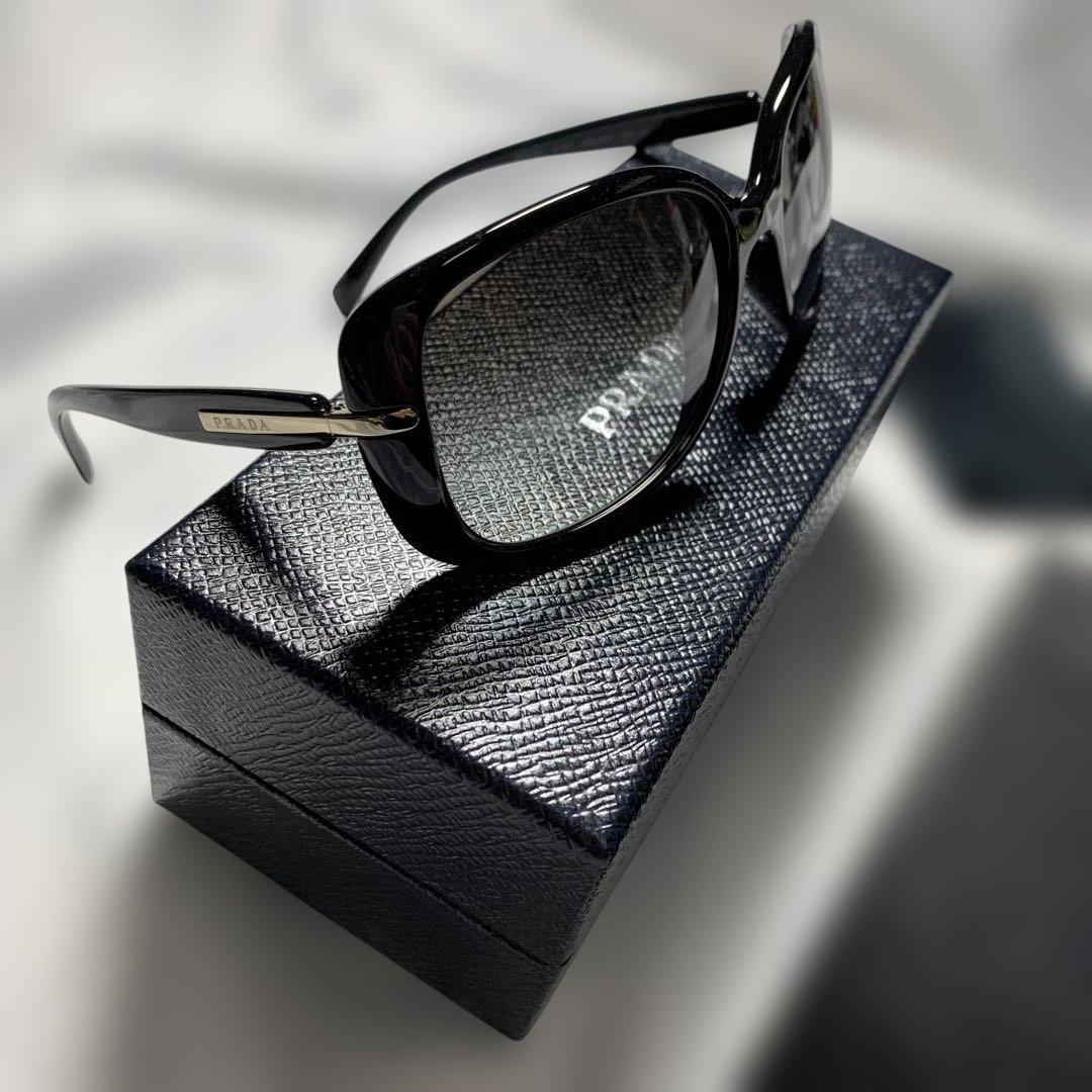プラダ　サングラス　未使用