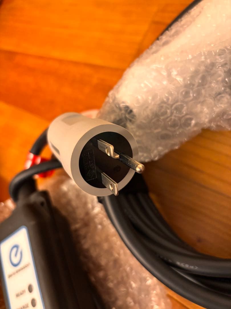 Nissan 電気自動車 充電器 純正 専用収納バック付