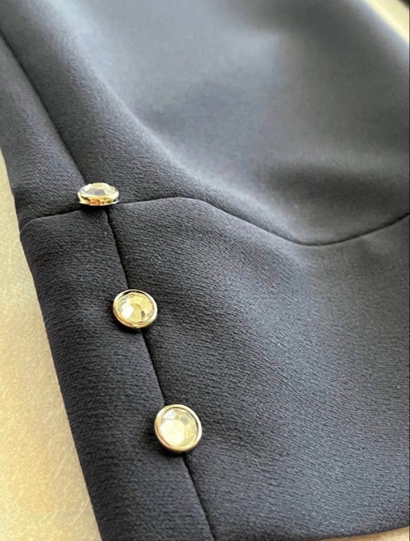 未使用品♡Reneルネ♡スリムパンツ ネイビー ビジューボタン付き 36